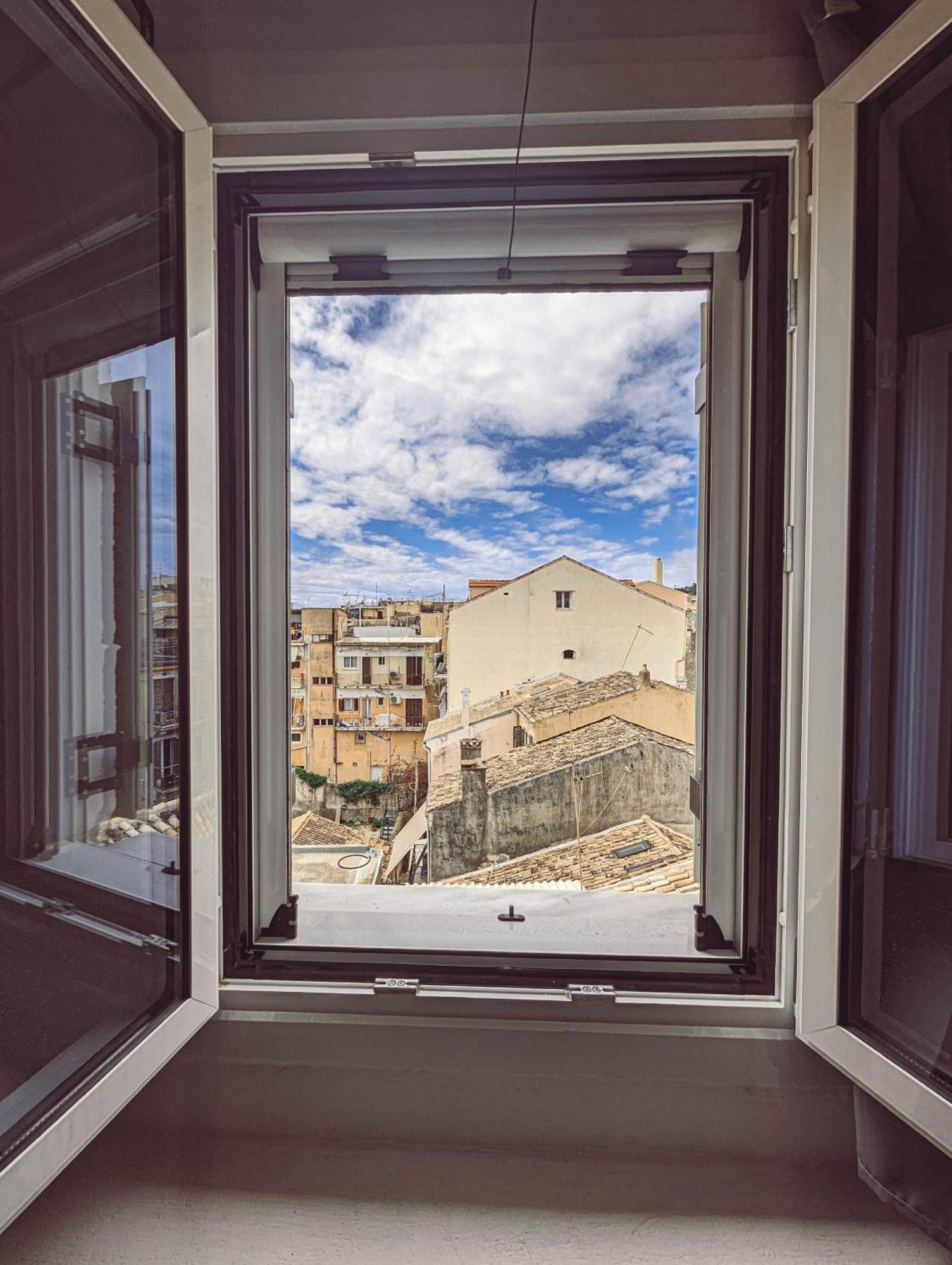 Ionian Pearl Apartments And Suites Corfu  Εξωτερικό φωτογραφία