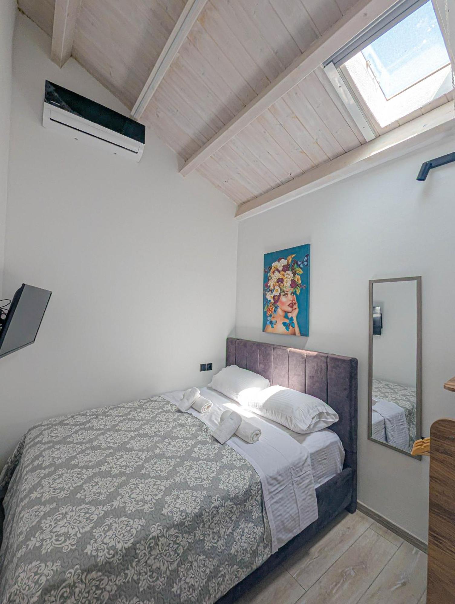 Ionian Pearl Apartments And Suites Corfu  Εξωτερικό φωτογραφία